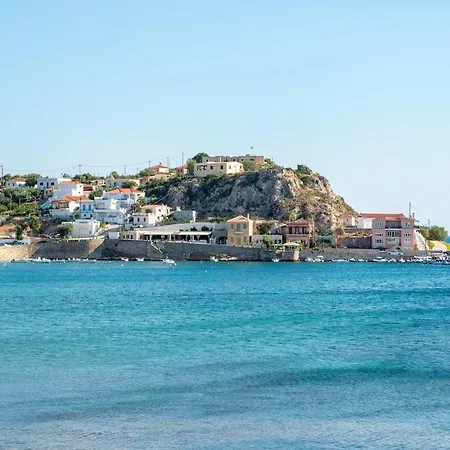 Seaside-maisonette Molaoi