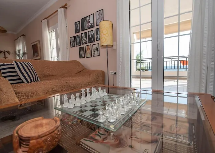 Seaside-maisonette * Moláoi