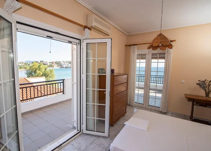 Seaside-maisonette Moláoi